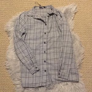 Long sleeve plaid shirt